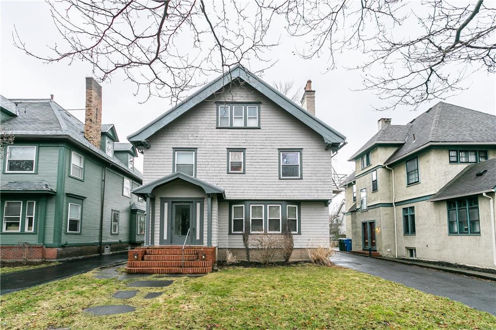 212 Culver Rd in Rochester, NY - Building Photo