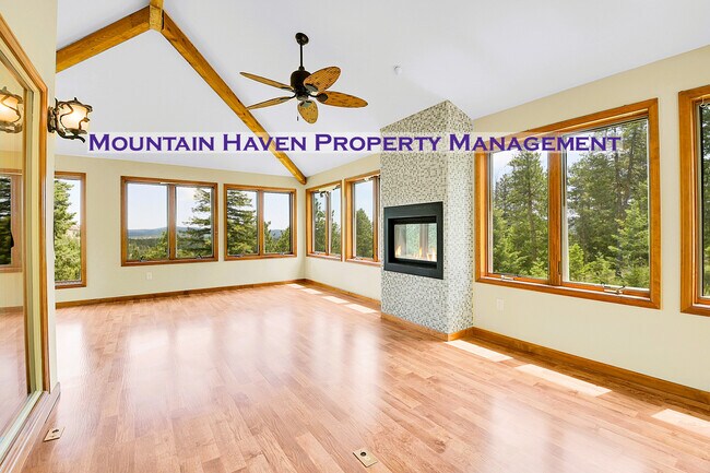 property at 5368 Evergreen Heights Dr