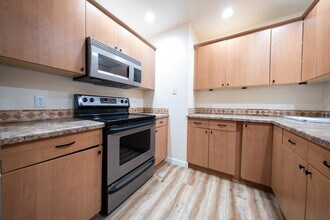 7358 Bren Ln in Eden Prairie, MN - Building Photo - Building Photo