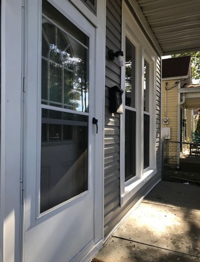 1005 Charles St in Louisville, KY - Building Photo - Building Photo