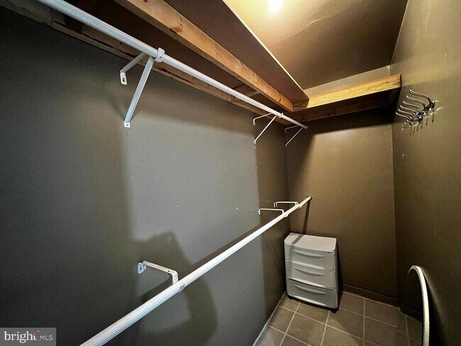 4009 Timber Oak Trl in Fairfax, VA - Building Photo - Building Photo