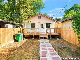 508 Randall Ave in San Antonio, TX - Building Photo