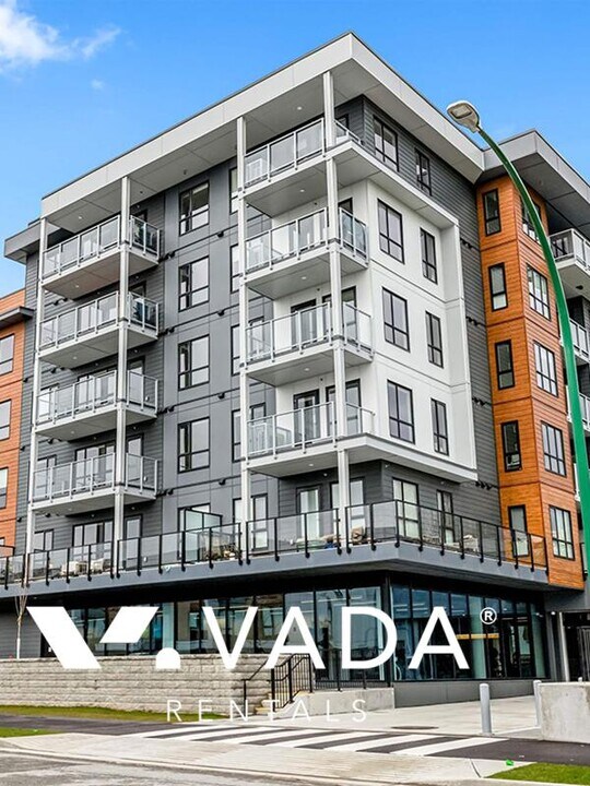 3594 Malsum Dr in North Vancouver, BC - Building Photo