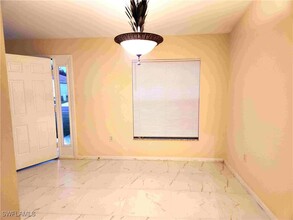 2513 Nature Pointe Loop in Ft. Myers, FL - Building Photo - Building Photo
