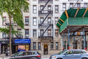 236 E 24th St in New York, NY - Building Photo