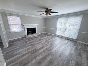 9073 Carroll Manor Dr in Atlanta, GA - Building Photo - Building Photo