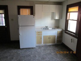 1104 Elizabeth St, Unit #1 in Joliet, IL - Building Photo