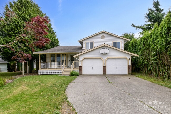 property at 7172 Circle Dr