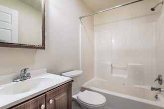 17 Bowman Ave in Rye Brook, NY - Building Photo - Building Photo
