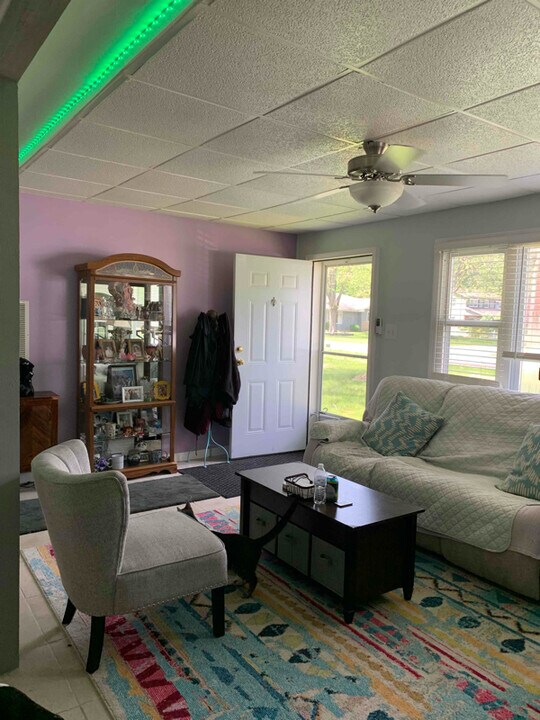 866 N Zimmer Rd in Warsaw, IN - Building Photo