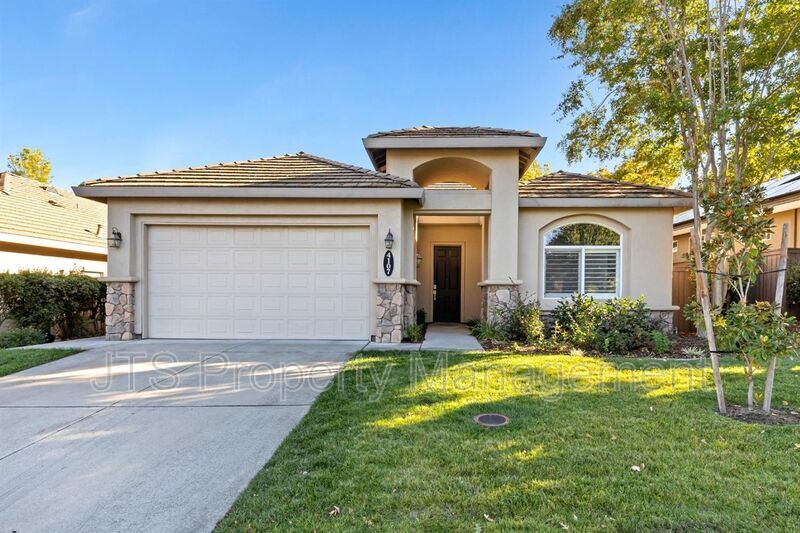 4107 Ironwood Dr in El Dorado Hills, CA - Building Photo