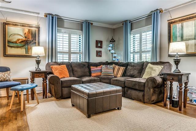 property at 6411 Bordeaux Ave