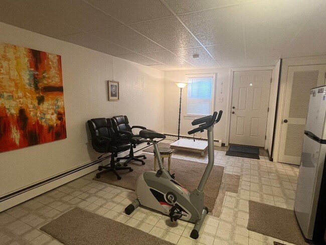 206 E Main St in Port Jefferson, NY - Building Photo - Building Photo