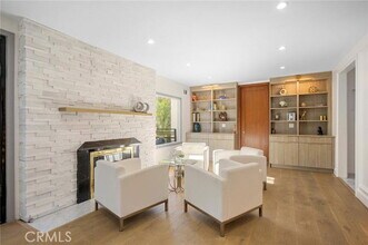 2065 E Altadena Dr in Altadena, CA - Building Photo - Building Photo