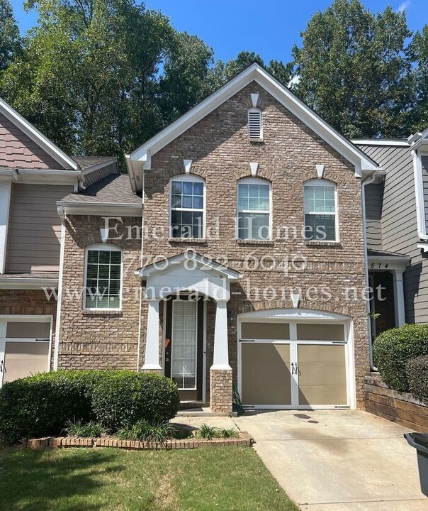 2572 Pierce Brennen Ct NE in Lawrenceville, GA - Building Photo