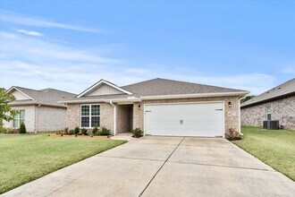 6027 Thorntons Way Cir NW in Huntsville, AL - Building Photo - Building Photo