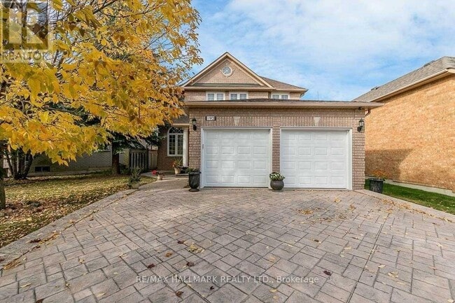 property at 192 Humberland Dr