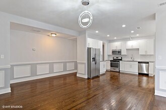 5349 W Van Buren St in Chicago, IL - Building Photo - Building Photo