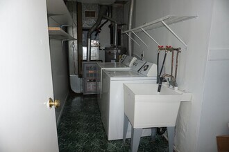 502 Suismon St in Pittsburgh, PA - Building Photo - Building Photo