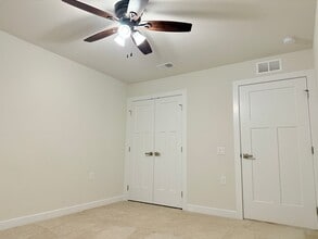 7643 Central Parke Blvd in Milford, DE - Building Photo - Building Photo
