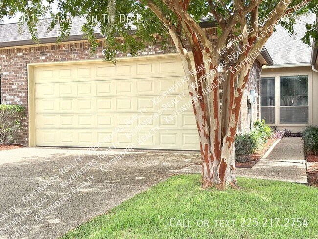 40015 Champion Tif Dr E in Gonzales, LA - Foto de edificio - Building Photo