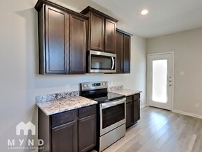 127 Constitution St in Liberty Hill, TX - Building Photo - Building Photo