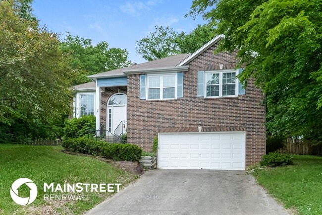 property at 1129 Mistletoe Cir