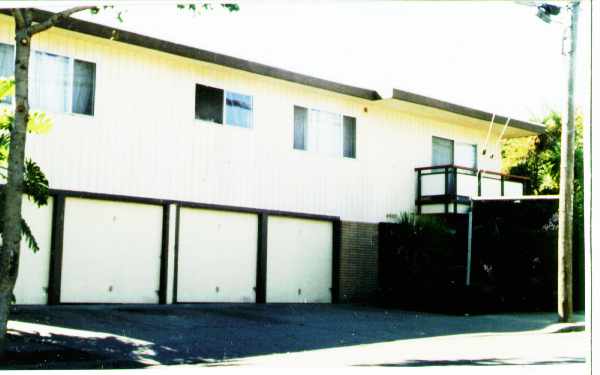 4001 Quigley St in Oakland, CA - Foto de edificio - Building Photo