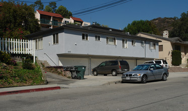 1809 Oakwood Ave in Glendale, CA - Building Photo - Building Photo