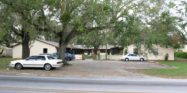 2101-2105 Avenue G NW in Winter Haven, FL - Building Photo - Building Photo