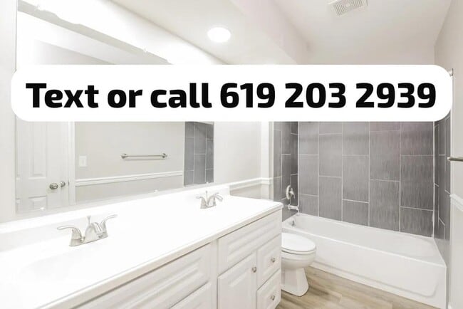 property at 5943 E 121st Pl