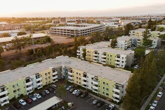Mira Monte in San Diego, CA - Building Photo - Building Photo