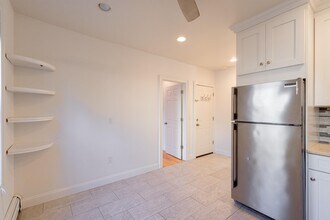 14 Coles St in Jersey City, NJ - Building Photo - Building Photo