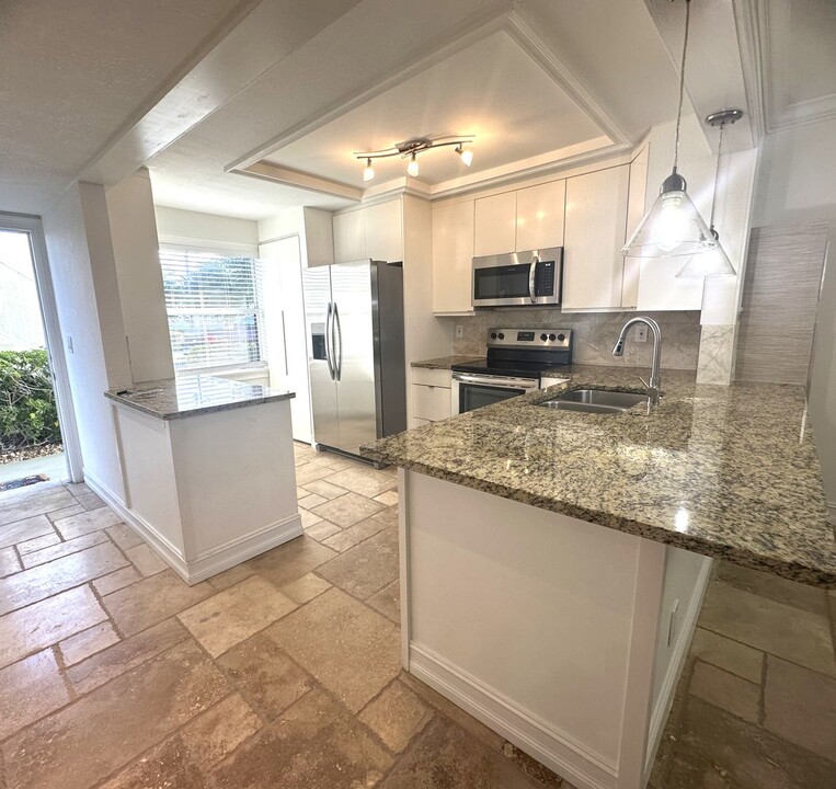905 SW 48th Terrace in Cape Coral, FL - Building Photo