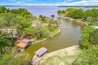 230 Shady Shores Dr in Mabank, TX - Building Photo - Building Photo