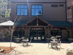 Iron Horse Lodge in Truckee, CA - Building Photo - Building Photo