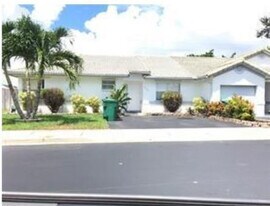 3701 NW 79th Way in Hollywood, FL - Building Photo