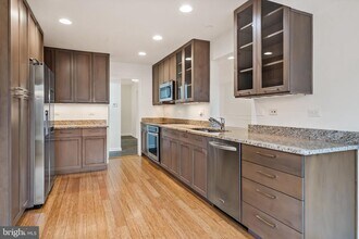 3116 Wynford Dr in Fairfax, VA - Building Photo - Building Photo