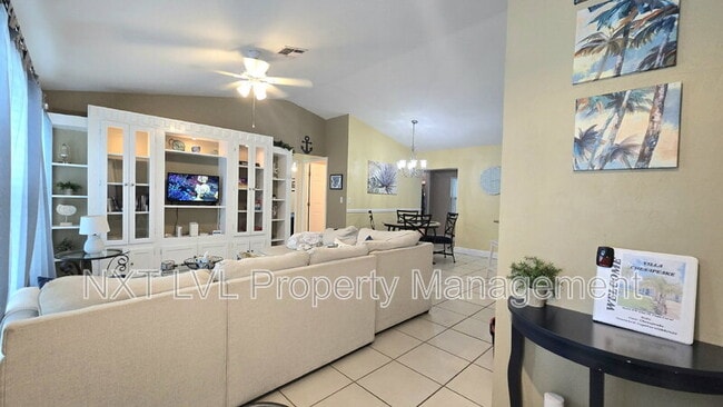 4123 SW 21st Pl in Cape Coral, FL - Building Photo - Building Photo