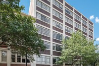 3200 Main in Dallas, TX - Building Photo - Building Photo