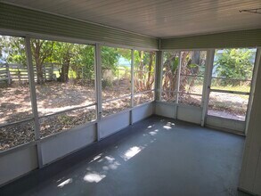 9240 St Regis Ln in Port Richey, FL - Building Photo - Building Photo