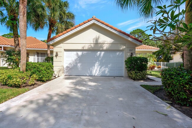 150 Lost Bridge Dr in Palm Beach Gardens, FL - Building Photo - Building Photo