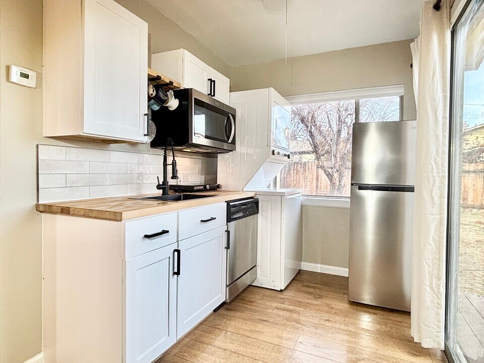 3001 Accacia Way, Unit Accacia in Reno, NV - Building Photo