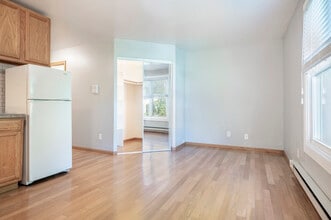 Greenspire Wilson Apartments in Madison, WI - Building Photo - Interior Photo
