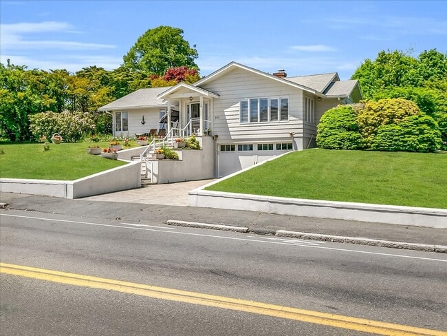 282 Atlantic Ave in Swampscott, MA - Foto de edificio - Building Photo