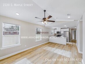 2220 S Maple St in Little Rock, AR - Building Photo - Building Photo