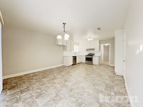 4673 Tallyho Dr, Unit 2 in Sacramento, CA - Building Photo - Building Photo