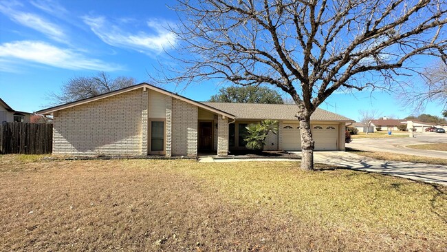 2803 Lake Oak in San Antonio, TX - Building Photo - Building Photo