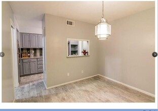 5402 Deep Forest Dr in Houston, TX - Building Photo - Building Photo