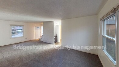 4149 Klepinger Rd in Dayton, OH - Building Photo - Building Photo